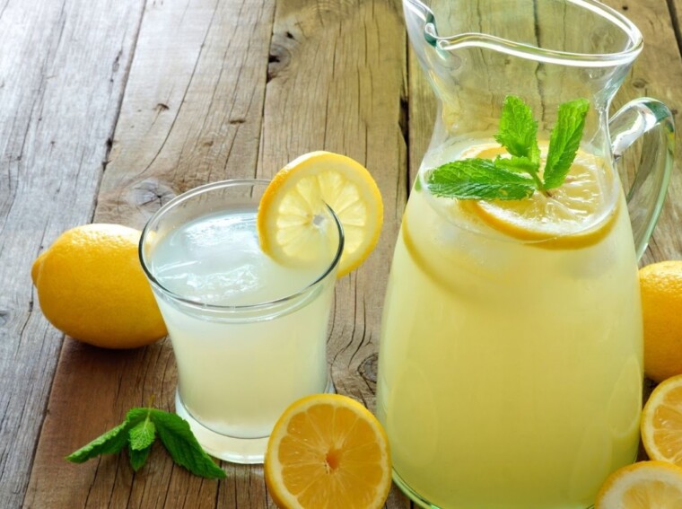 storing lemonade in a pewter pitcher can result in