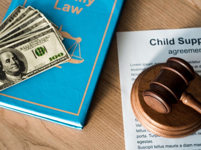 do both parents pay child support if child lives with grandparents