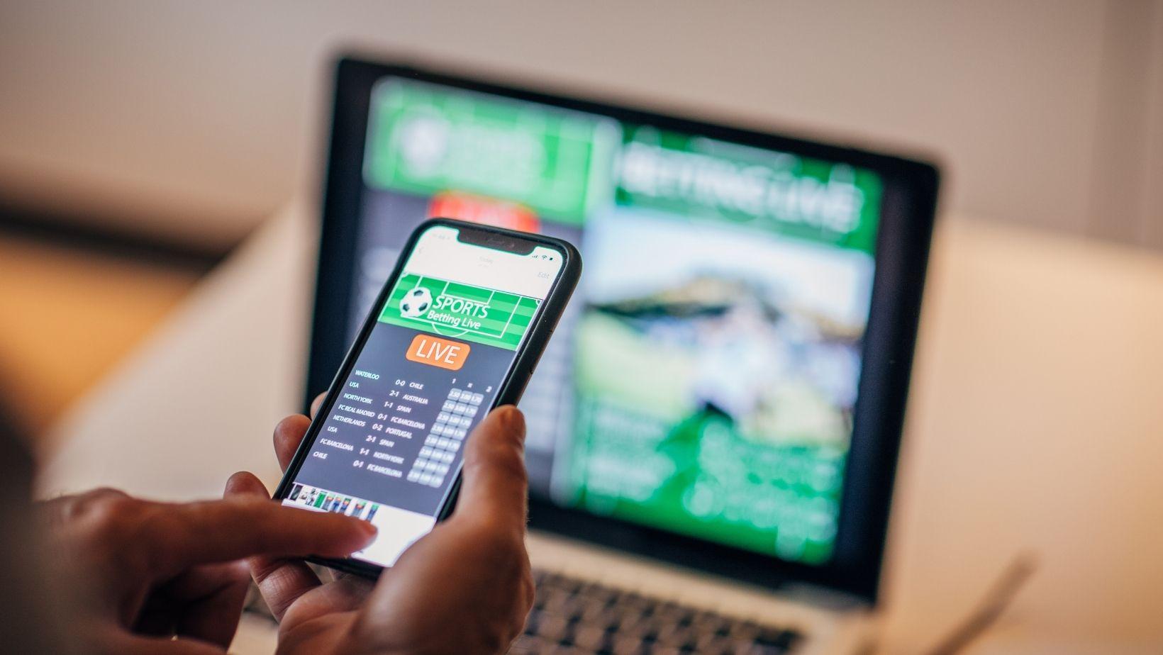 online gambling regulation, small islands gambling control, offshore gambling licenses, remote gambling jurisdiction, online betting licenses, gambling regulatory race, small island fintech, offshore gaming authorities, international online gambling laws, global online betting regulations