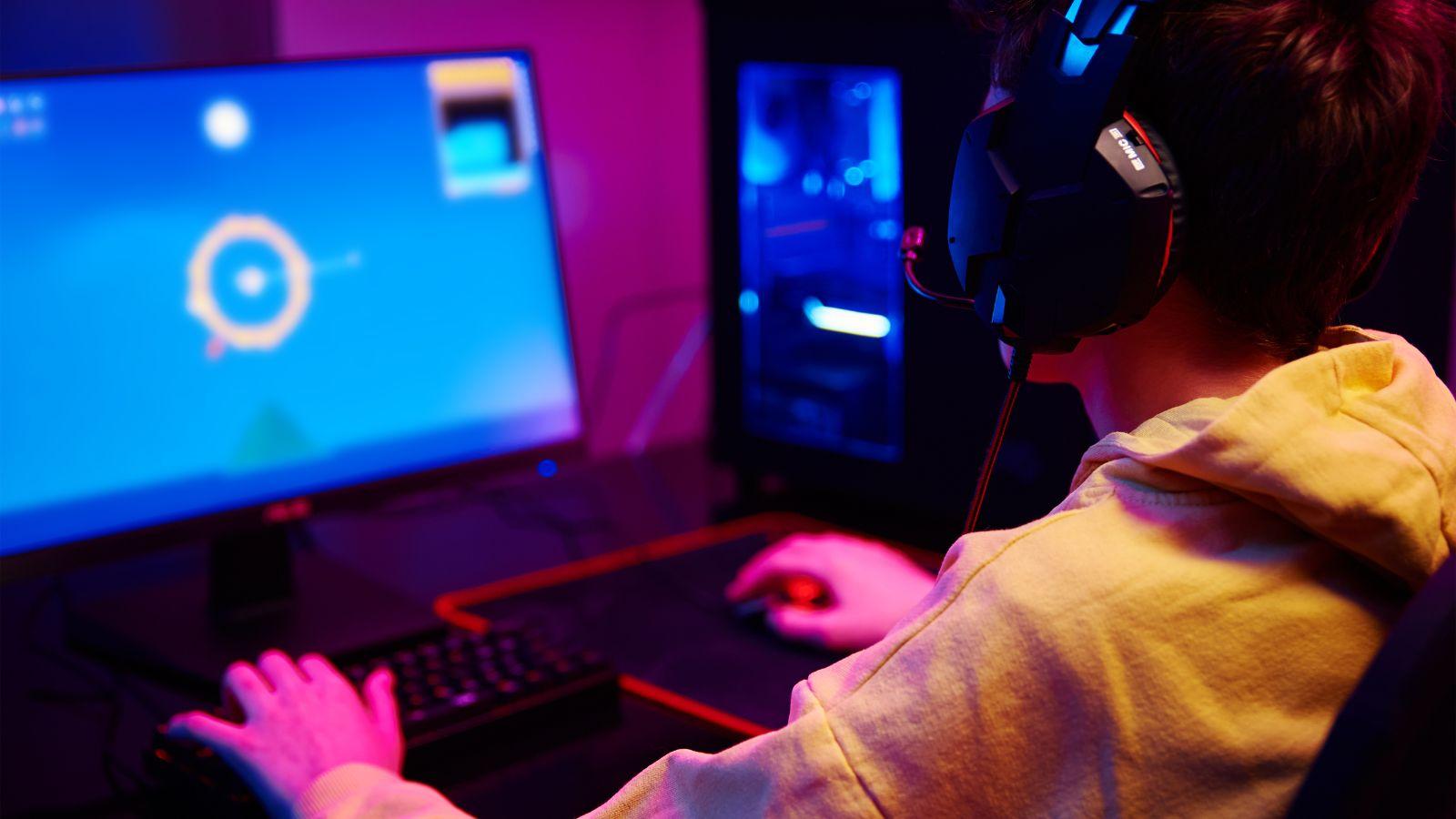 counter-strike 2, valve counter-strike 2, counter-strike 2 updates, counter-strike 2 gameplay, counter-strike 2 news, counter-strike 2 features, counter-strike 2 release, counter-strike 2 beta, counter-strike 2 esports